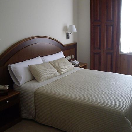 Hotel San Sebastian Hospederia Сьеса Экстерьер фото