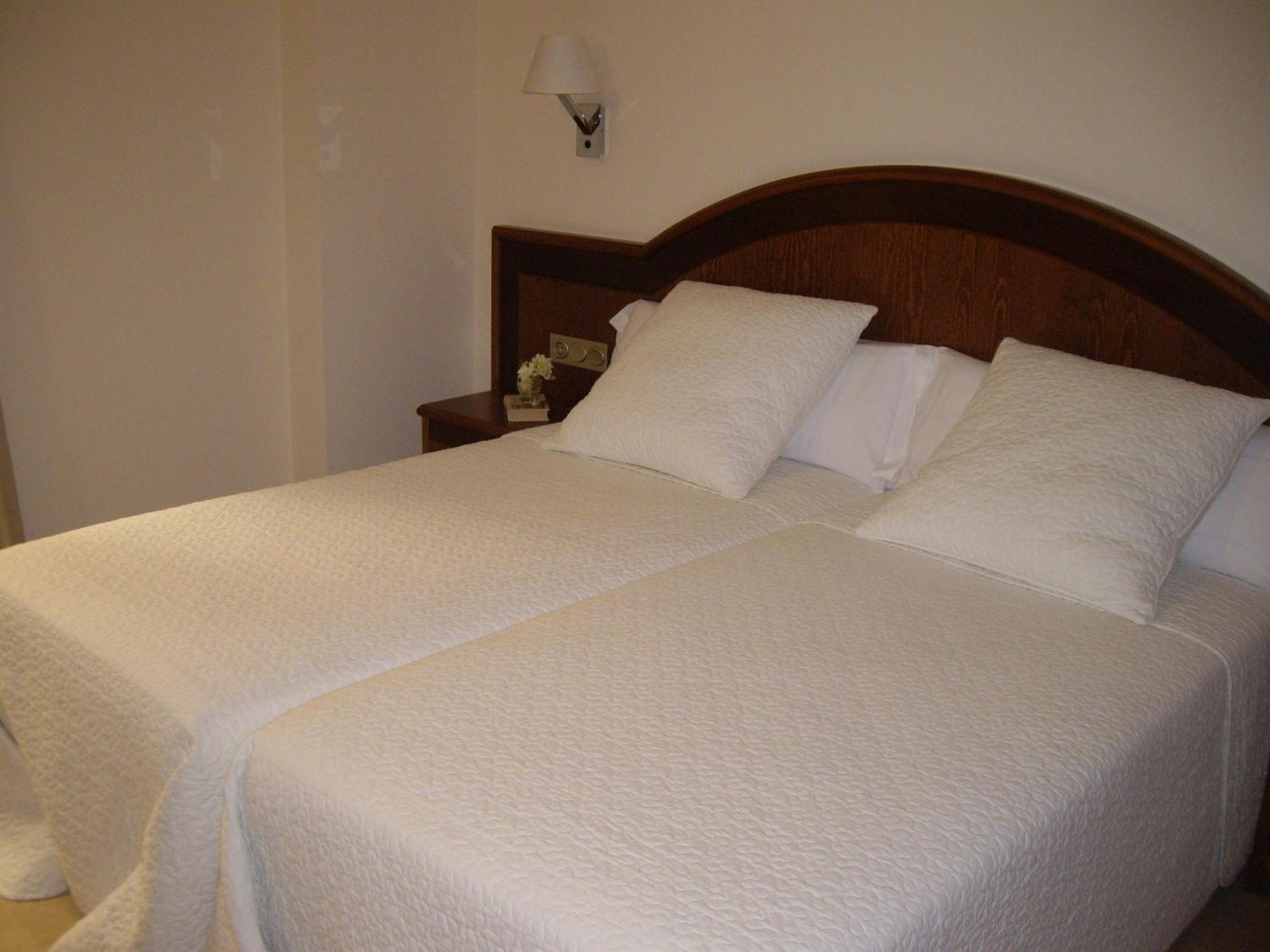 Hotel San Sebastian Hospederia Сьеса Экстерьер фото