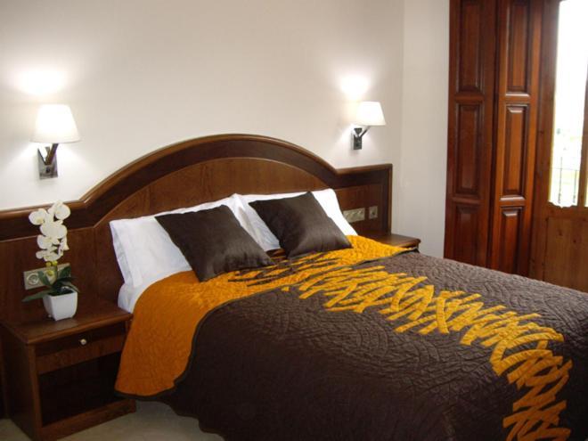 Hotel San Sebastian Hospederia Сьеса Экстерьер фото