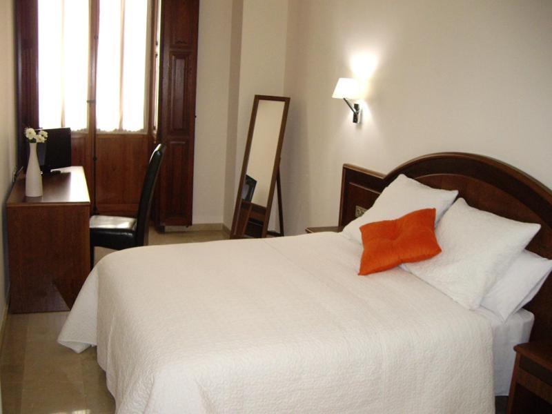 Hotel San Sebastian Hospederia Сьеса Экстерьер фото
